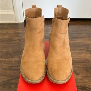 Universal Thread Tan Faux Suede Ankle Boots Womens Size 10